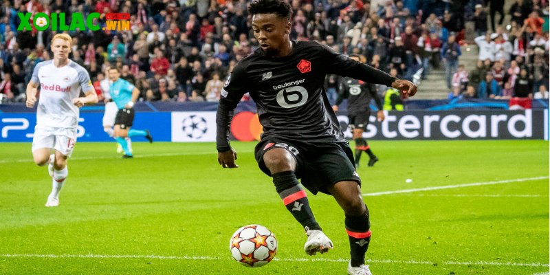 Angel Gomes nằm trong tầm ngắm của các câu lạc bộ Premier League